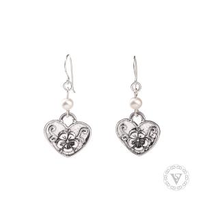 Stříbrné náušnice se srdíčky a perlami
