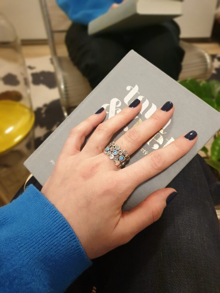 Stříbrný prsten s opály - Obrázek 2